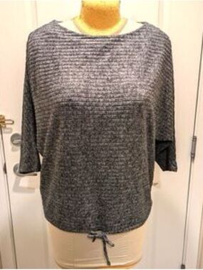 Reitmans Heather Gray Ribbed Knit Top - size Lg